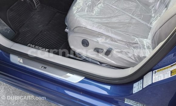 Sayi Imported Volkswagen Passat Blue Mota in Import - Dubai a Agadez Sayi Imported Volkswagen Passat Blue Mota in Import - Dubai a Agadez