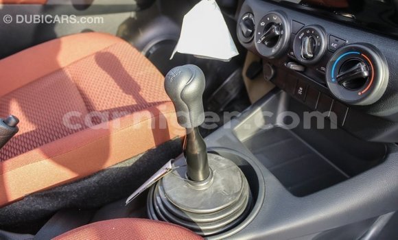 Buy Import Toyota Hilux White Car in Import - Dubai in Agadez Buy Import Toyota Hilux White Car in Import - Dubai in Agadez