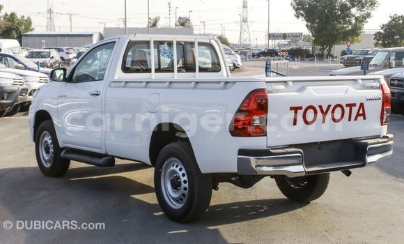 Buy Import Toyota Hilux White Car in Import - Dubai in Agadez Buy Import Toyota Hilux White Car in Import - Dubai in Agadez