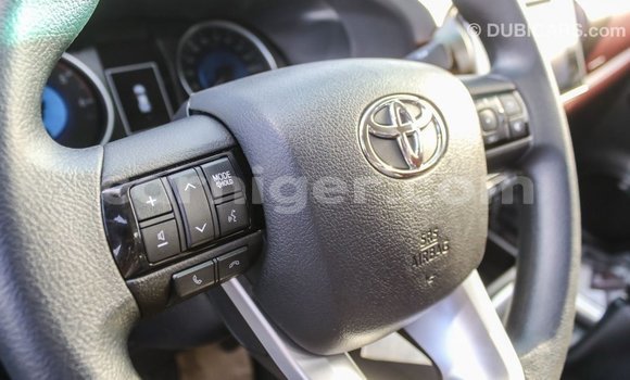 اشتري Imported Toyota Hilux White سيارة في Import - Dubai في أغاديز اشتري Imported Toyota Hilux White سيارة في Import - Dubai في أغاديز