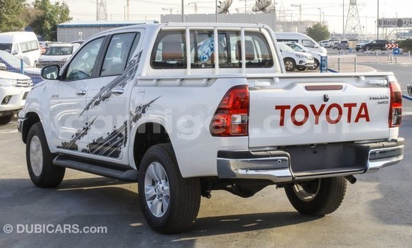 اشتري Imported Toyota Hilux White سيارة في Import - Dubai في أغاديز اشتري Imported Toyota Hilux White سيارة في Import - Dubai في أغاديز