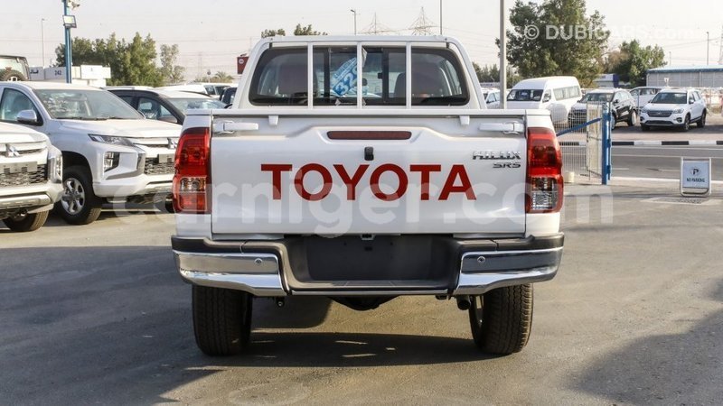 Big with watermark toyota hilux agadez import dubai 6470