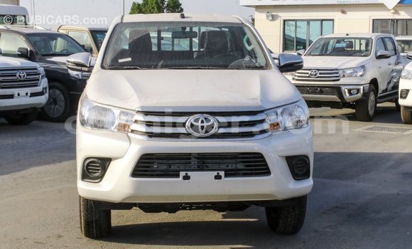 Acheter Import Voiture Toyota Hilux Blanc à Import - Dubai, Agadez Acheter Import Voiture Toyota Hilux Blanc à Import - Dubai, Agadez
