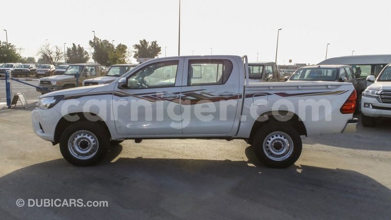 Big with watermark toyota hilux agadez import dubai 6471
