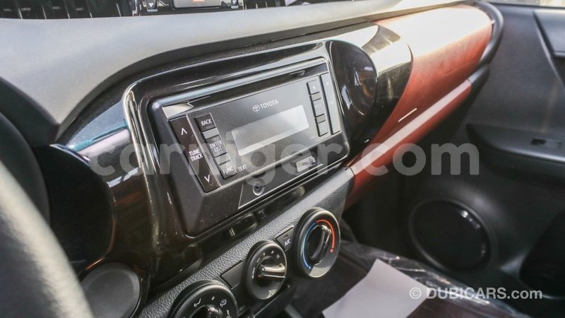 Big with watermark toyota hilux agadez import dubai 6471