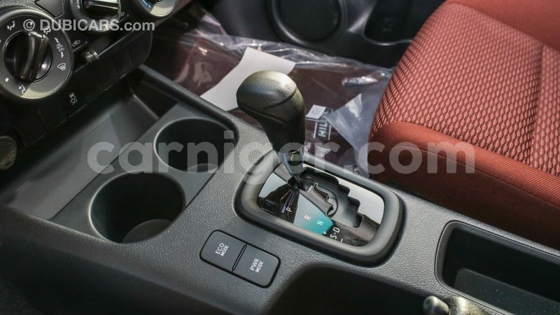 Big with watermark toyota hilux agadez import dubai 6471