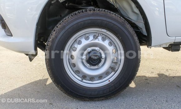 Acheter Import Voiture Toyota Hilux Blanc à Import - Dubai, Agadez Acheter Import Voiture Toyota Hilux Blanc à Import - Dubai, Agadez