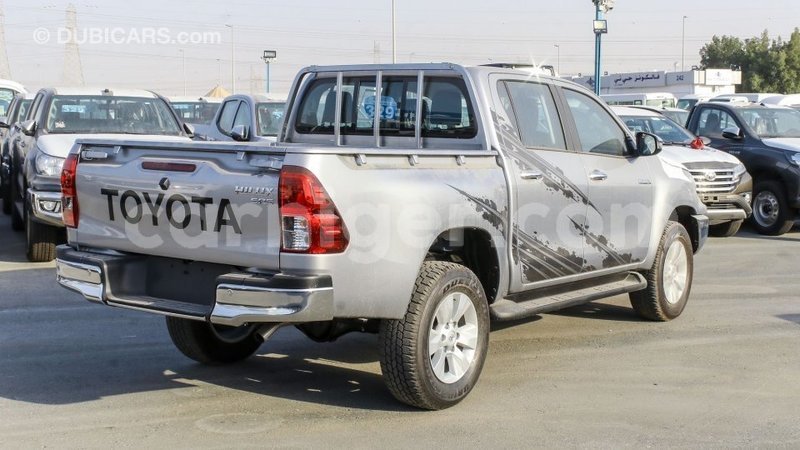 Big with watermark toyota hilux agadez import dubai 6472