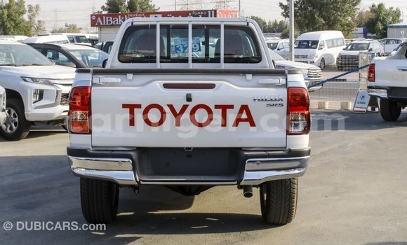 Acheter Import Voiture Toyota Hilux Blanc à Import - Dubai, Agadez Acheter Import Voiture Toyota Hilux Blanc à Import - Dubai, Agadez