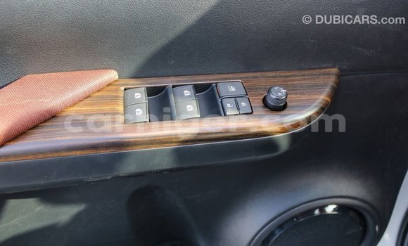 اشتري Imported Toyota Hilux White سيارة في Import - Dubai في أغاديز اشتري Imported Toyota Hilux White سيارة في Import - Dubai في أغاديز