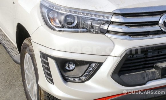 اشتري Imported Toyota Hilux White سيارة في Import - Dubai في أغاديز اشتري Imported Toyota Hilux White سيارة في Import - Dubai في أغاديز