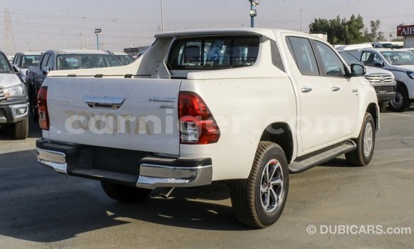 اشتري Imported Toyota Hilux White سيارة في Import - Dubai في أغاديز اشتري Imported Toyota Hilux White سيارة في Import - Dubai في أغاديز