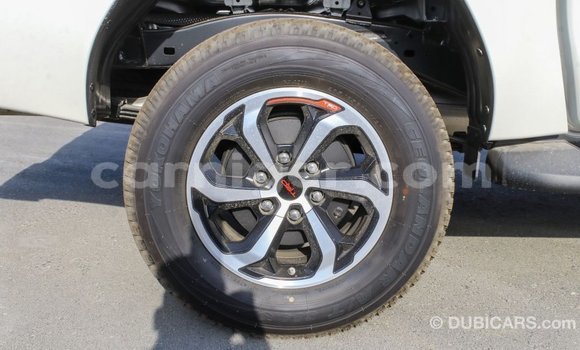 اشتري Imported Toyota Hilux White سيارة في Import - Dubai في أغاديز اشتري Imported Toyota Hilux White سيارة في Import - Dubai في أغاديز