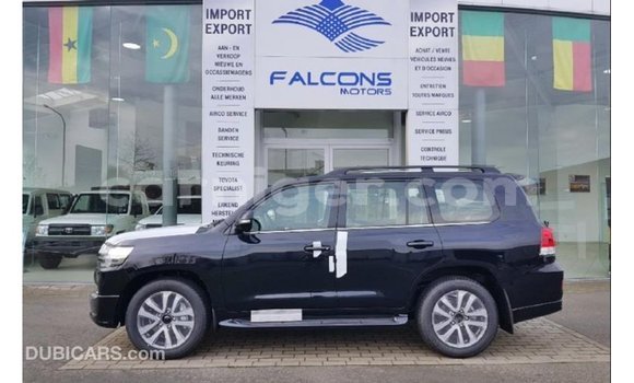 Buy Import Toyota Land Cruiser Other Truck in Import - Dubai in Agadez Buy Import Toyota Land Cruiser Other Truck in Import - Dubai in Agadez