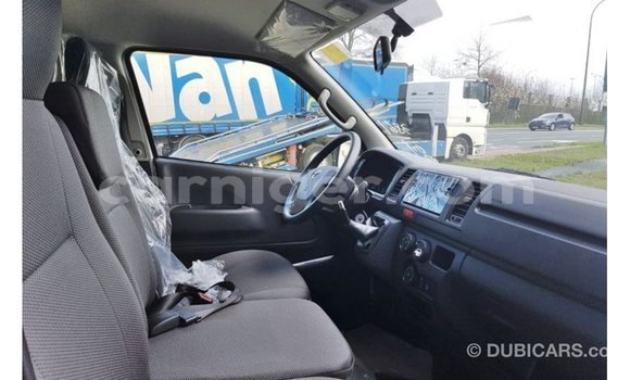 Buy Import Toyota Hiace White Car in Import - Dubai in Agadez Buy Import Toyota Hiace White Car in Import - Dubai in Agadez