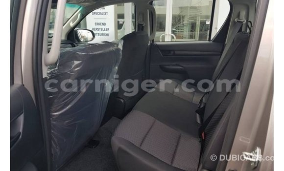 Buy Import Toyota Hilux Brown Car in Import - Dubai in Agadez Buy Import Toyota Hilux Brown Car in Import - Dubai in Agadez