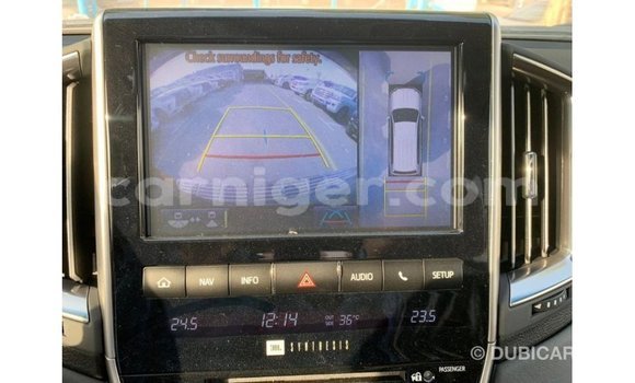 Buy Import Toyota Land Cruiser Black Truck in Import - Dubai in Agadez Buy Import Toyota Land Cruiser Black Truck in Import - Dubai in Agadez
