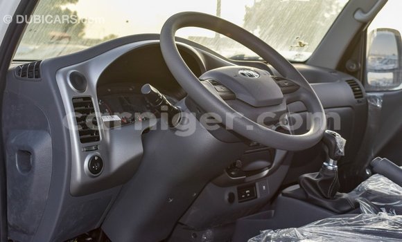 اشتري Imported Kia Carens White سيارة في Import - Dubai في أغاديز اشتري Imported Kia Carens White سيارة في Import - Dubai في أغاديز