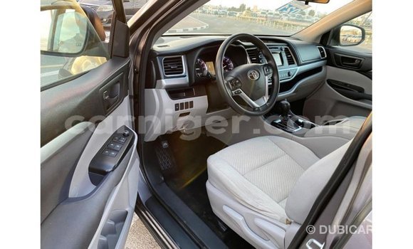 Buy Import Toyota Highlander Other Car in Import - Dubai in Agadez Buy Import Toyota Highlander Other Car in Import - Dubai in Agadez