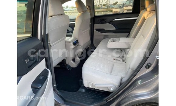 Buy Import Toyota Highlander Other Car in Import - Dubai in Agadez Buy Import Toyota Highlander Other Car in Import - Dubai in Agadez
