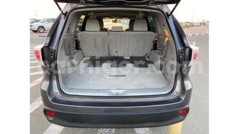 Big with watermark toyota highlander agadez import dubai 6497