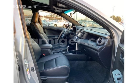 Acheter Import Utilitaire Toyota Ade Autre à Import - Dubai, Agadez Acheter Import Utilitaire Toyota Ade Autre à Import - Dubai, Agadez