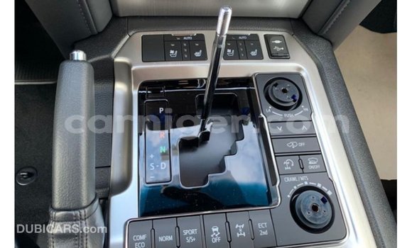 Buy Import Toyota Land Cruiser Other Truck in Import - Dubai in Agadez Buy Import Toyota Land Cruiser Other Truck in Import - Dubai in Agadez