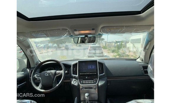 Buy Import Toyota Land Cruiser Black Truck in Import - Dubai in Agadez Buy Import Toyota Land Cruiser Black Truck in Import - Dubai in Agadez