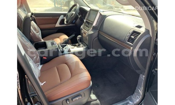 Buy Import Toyota Land Cruiser Black Truck in Import - Dubai in Agadez Buy Import Toyota Land Cruiser Black Truck in Import - Dubai in Agadez