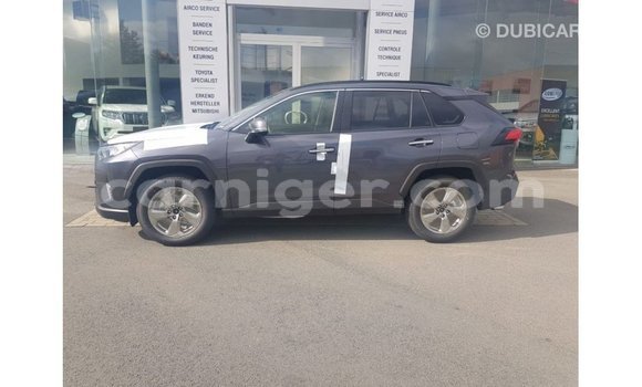 Buy Import Toyota Ade Other Truck in Import - Dubai in Agadez Buy Import Toyota Ade Other Truck in Import - Dubai in Agadez