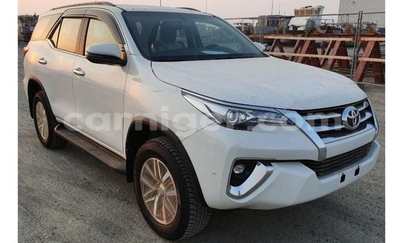 Buy Import Toyota Fortuner White Car in Import - Dubai in Agadez Buy Import Toyota Fortuner White Car in Import - Dubai in Agadez