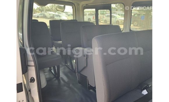 Buy Import Toyota Hiace White Car in Import - Dubai in Agadez Buy Import Toyota Hiace White Car in Import - Dubai in Agadez
