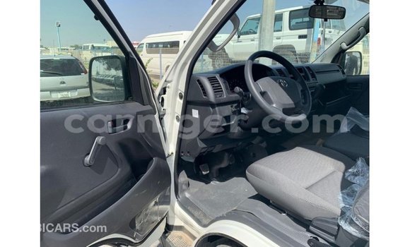 Buy Import Toyota Hiace White Car in Import - Dubai in Agadez Buy Import Toyota Hiace White Car in Import - Dubai in Agadez