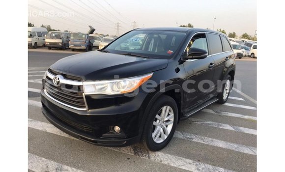 Acheter Import Voiture Toyota Highlander Noir à Import - Dubai, Agadez Acheter Import Voiture Toyota Highlander Noir à Import - Dubai, Agadez