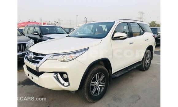 Buy Import Toyota Fortuner White Car in Import - Dubai in Agadez Buy Import Toyota Fortuner White Car in Import - Dubai in Agadez