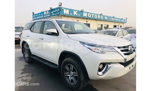 Buy Import Toyota Fortuner White Car in Import - Dubai in Agadez Buy Import Toyota Fortuner White Car in Import - Dubai in Agadez