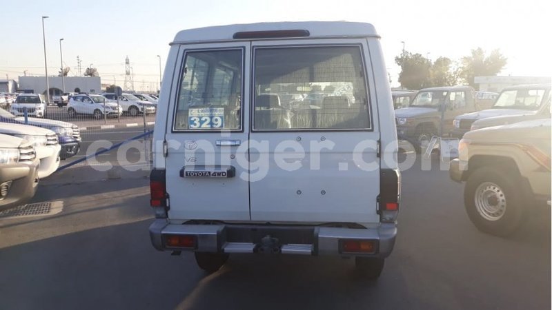 Big with watermark toyota land cruiser agadez import dubai 6521