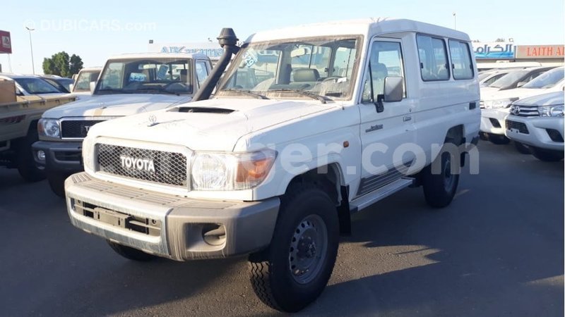 Big with watermark toyota land cruiser agadez import dubai 6521