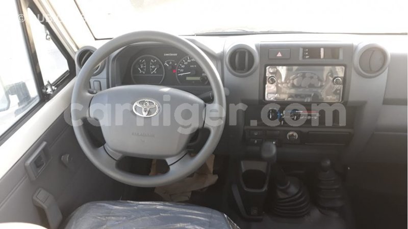 Big with watermark toyota land cruiser agadez import dubai 6521