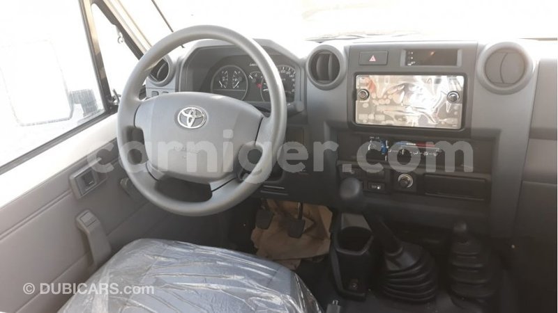 Big with watermark toyota land cruiser agadez import dubai 6521