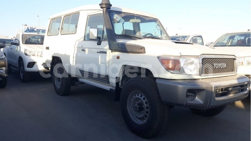 Big with watermark toyota land cruiser agadez import dubai 6521