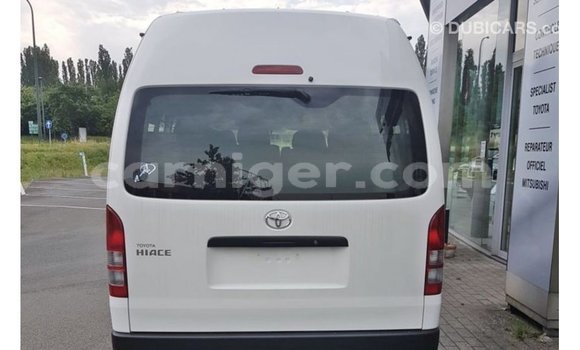Buy Import Toyota Hiace White Car in Import - Dubai in Agadez Buy Import Toyota Hiace White Car in Import - Dubai in Agadez