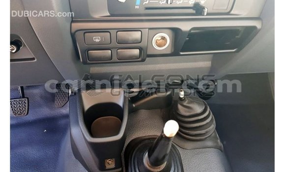 Buy Import Toyota Land Cruiser White Truck in Import - Dubai in Agadez Buy Import Toyota Land Cruiser White Truck in Import - Dubai in Agadez