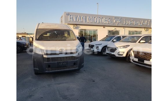 Buy Import Toyota Hiace White Car in Import - Dubai in Agadez Buy Import Toyota Hiace White Car in Import - Dubai in Agadez