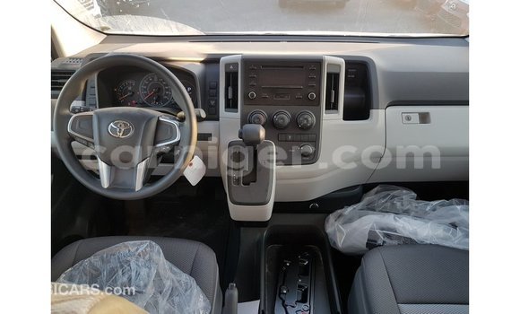 Buy Import Toyota Hiace White Car in Import - Dubai in Agadez Buy Import Toyota Hiace White Car in Import - Dubai in Agadez
