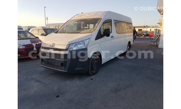 Buy Import Toyota Hiace White Car in Import - Dubai in Agadez Buy Import Toyota Hiace White Car in Import - Dubai in Agadez