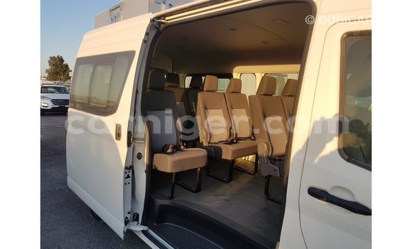 Buy Import Toyota Hiace White Car in Import - Dubai in Agadez Buy Import Toyota Hiace White Car in Import - Dubai in Agadez