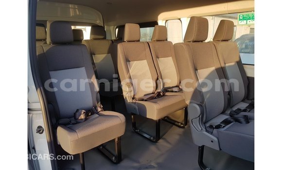 Buy Import Toyota Hiace White Car in Import - Dubai in Agadez Buy Import Toyota Hiace White Car in Import - Dubai in Agadez