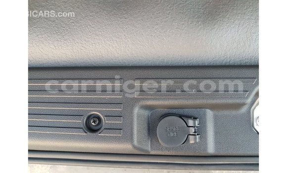 Buy Import Toyota Hiace White Car in Import - Dubai in Agadez Buy Import Toyota Hiace White Car in Import - Dubai in Agadez