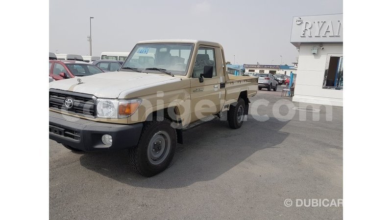 Big with watermark toyota land cruiser agadez import dubai 6528